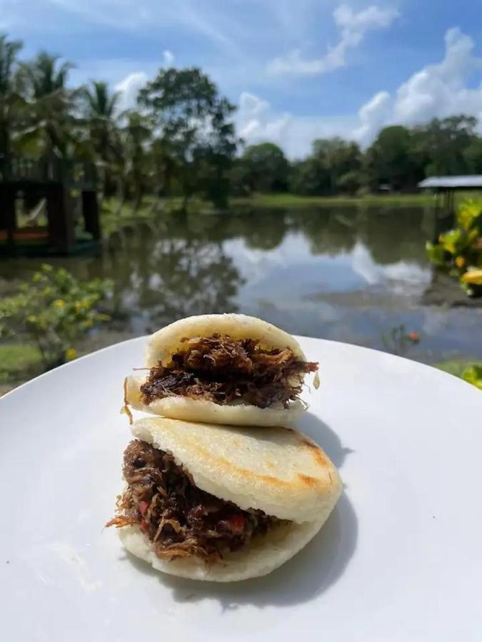 Gatun Lake Lodge Hotel Pueblo Nuevo  外观 照片