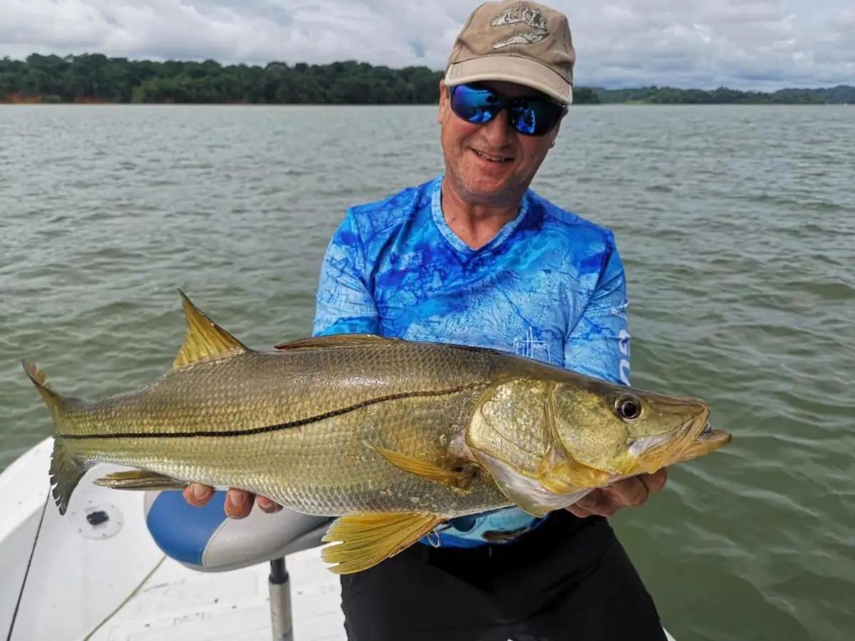 Gatun Lake Lodge Hotel Pueblo Nuevo  外观 照片